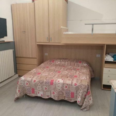 Cardano Apartment Павия Екстериор снимка