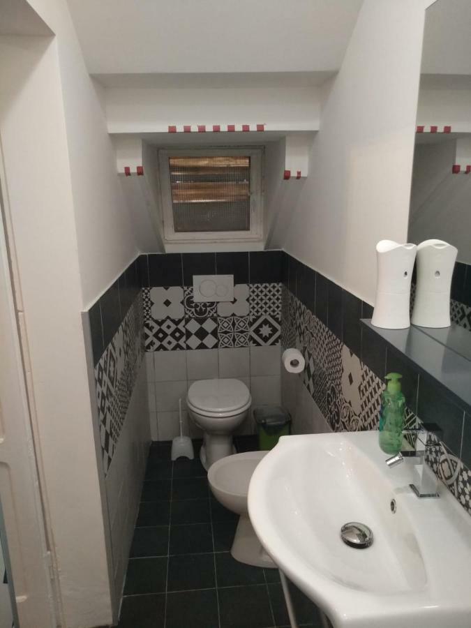 Cardano Apartment Павия Екстериор снимка